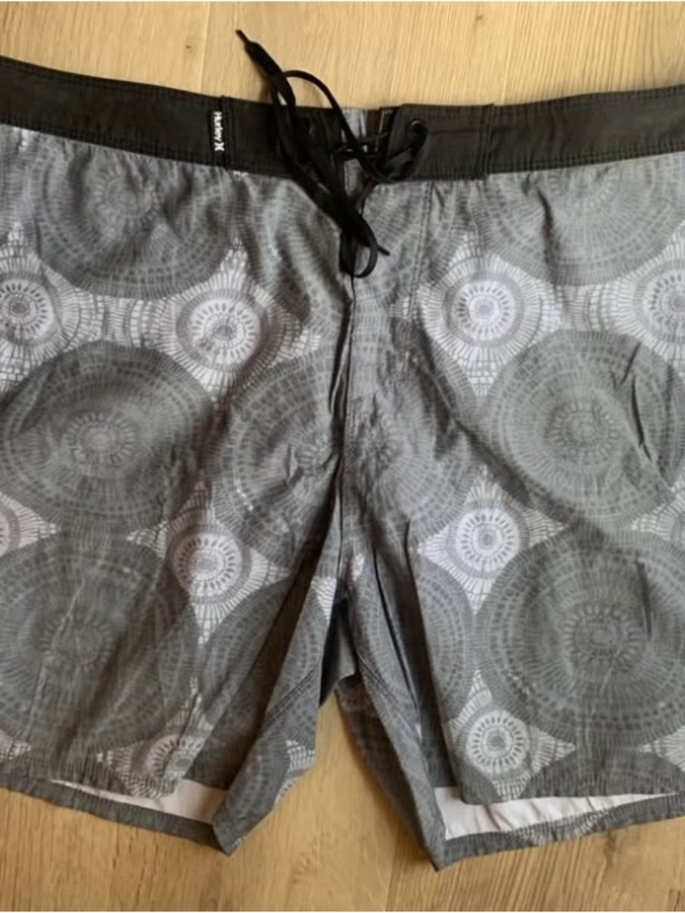 Hurley Gray Patterned Men’s Swim Board Shorts